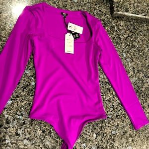 Body Contour High Compression Scoop Neck Long Sleeve Bodysuit